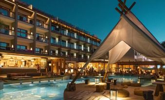 The Syntopia Hotel - Adults Only