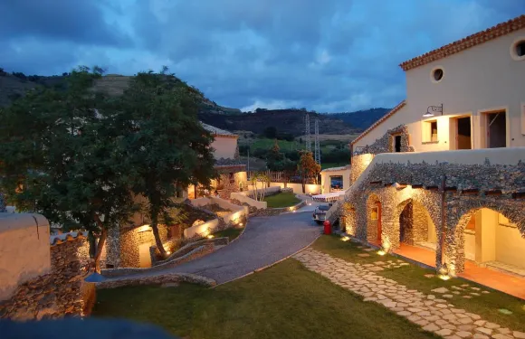 伊爾博爾戈戴拉瑪麗內拉酒店