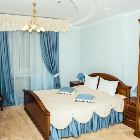 Yarhotel Centre (Яротель Центр)