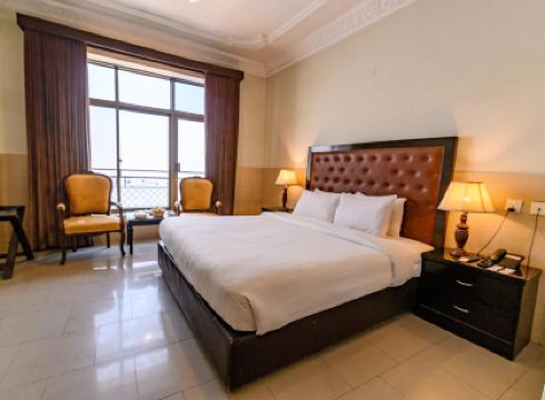 Hotel One Mall Road Murree