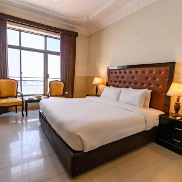 Hotel One Mall Road Murree