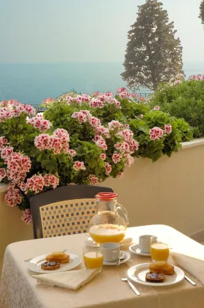 Hotel le Roi Отели в г. Sassello