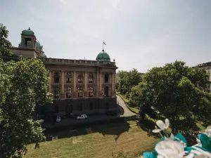Dominic Smart & Luxury Suites - Parliament