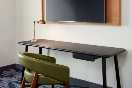 Fairfield by Marriott Inn & Suites Forrest City Отели рядом с достопримечательностью «Форрест-Сити Рекреэйшен»