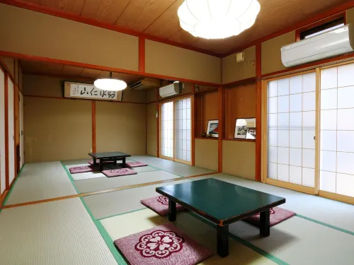 Hakuraiso - parkir