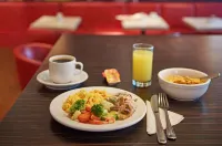 Ibis Juarez Consulado - breakfast