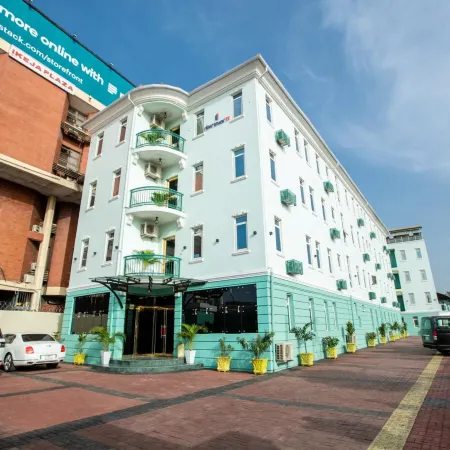 Apartment 79 Hotel