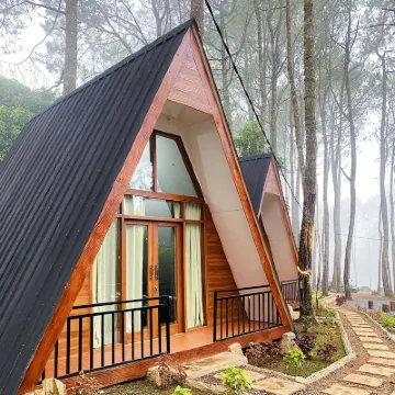 Great Panorama Lodge & Camp by Mhm โรงแรมใกล้จุดตั้งแคมป์ Grafika Cikole