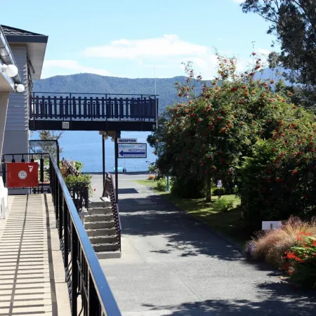 Edgewater Motel