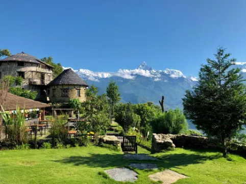 Bhanjyang Village Lodge