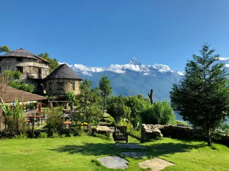 Bhanjyang Village Lodge