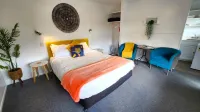 U Studios Masterton, SureStay Collection by BW - ที่มีที่จอดรถ