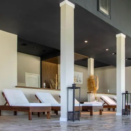 Howard Johnson by Wyndham Carilo Convention Center