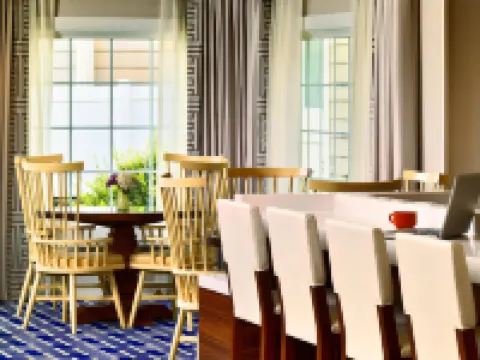 Sonesta Simply Suites Dublin Columbus ダブリンのホテル