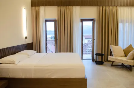 Leone Suites Отели в г. Nafpaktos