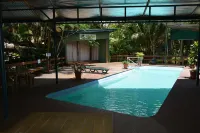 Rainforest Eco Lodge - С бассейном