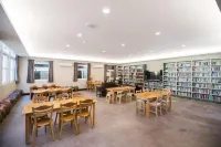 Yushow Library Villa
