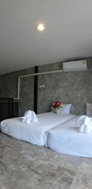 ห้องสำหรับครอบครัวพร้อมวิวสระว่ายน้ำ