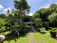 Hibiscus Villa Hotels in Unawatuna