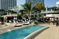 Fontainebleau Miami Beach - Romantic