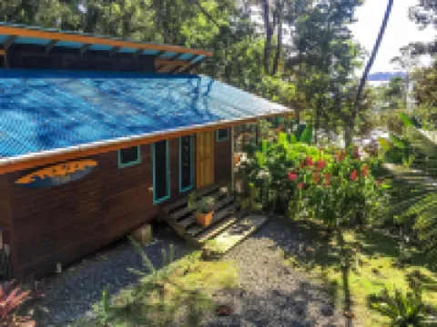 서프 브레이크 앳 파웅크  호텔