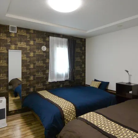 Kiyaza Home Sapporo Отели рядом с достопримечательностью «Стадион «Саппоро Ацубэцу Парк»»