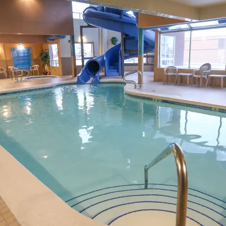 PRAIRIE CREST CALGARY AIRPORT by IHG