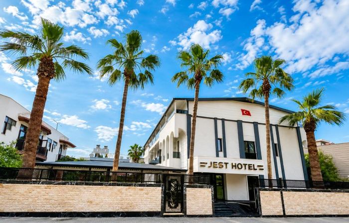 Jest Hotel