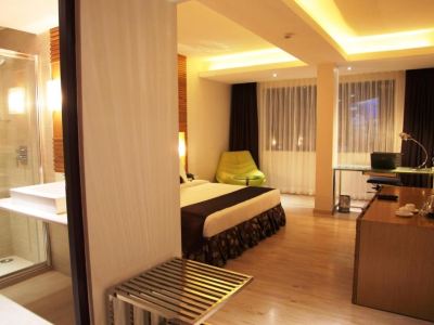 The Purple Leaf Hotels
