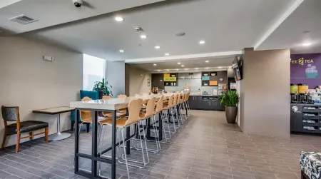 Home2 Suites by Hilton DFW Airport South Irving Отели рядом со станцией Trinity Rail Express - CentrePort/DFW Airport Station