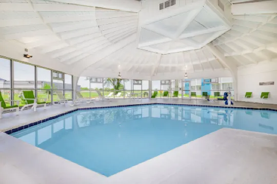 Hawthorn Extended Stay by Wyndham Wichita Airport Отели в г. Уичито