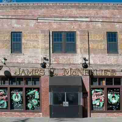 Courtyard Tulsa Downtown Hotel Exterior