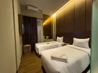 The W Avenue