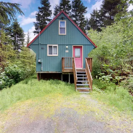 Quiet A-frame Tucked Off the Road in Girdwood