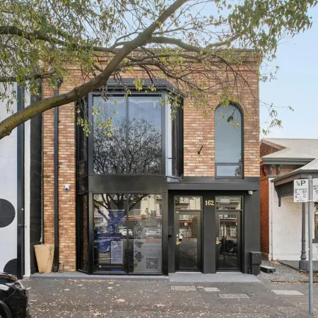 Cozy Stays - Private Rooms in Adelaide CBD with Shared Facilities