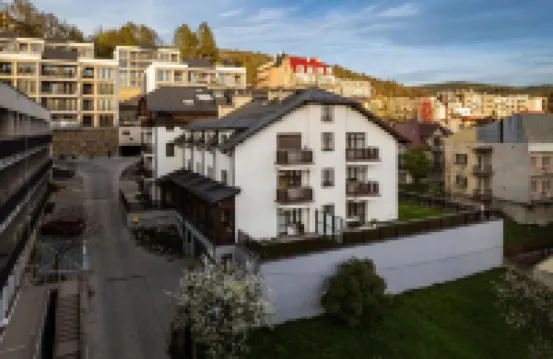 陽光白雪奇查中央公寓酒店