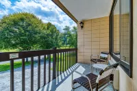 Highland Manor Inn - Mountain view