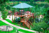 Bunyonyi Safaris Resort Hotels in Ndorwa