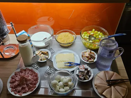 ibis budget Toulouse Blagnac Aéroport Отели рядом с достопримечательностью «Ailes Anciennes Toulouse»