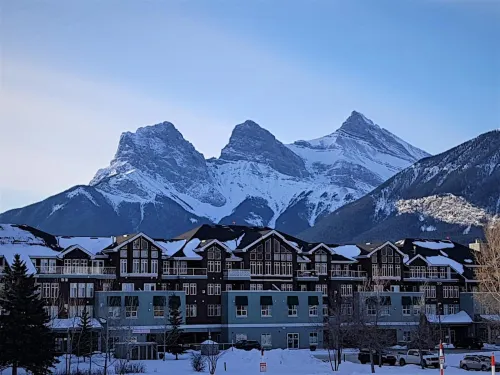 Sunset Resorts Canmore and Spa Hotels in Canmore