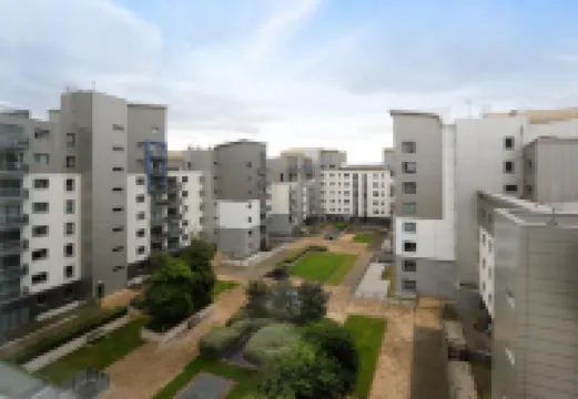 Stylish Garden View Apartment