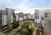 Stylish Garden View Apartment