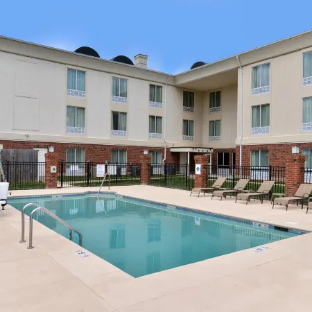 Holiday Inn Express WHITE HOUSE by IHG
