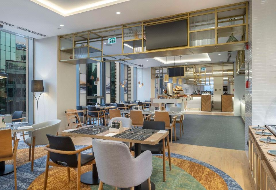 5. 힐튼 가든 인 ..