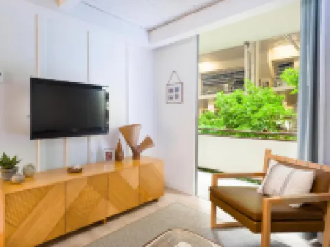 เดอะเซิร์ฟแจ็ค โฮเทลแอนด์สวิม คลับ