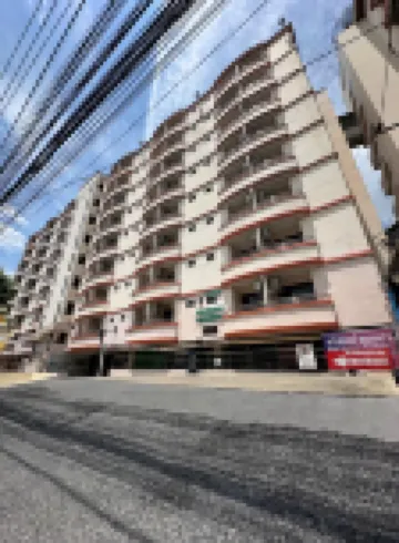 叻拋130格蘭德曼德琳飯店 Express Carpet & Decor附近的飯店