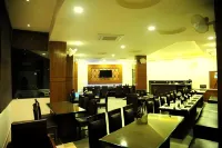 The Grand Sharan - Bãi đậu xe