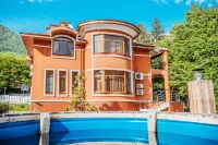 Alm House