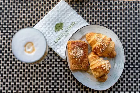 Green Wood (Грин Вуд)