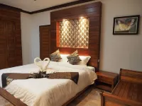 Khum Sai Ngam Hotel & Resort - Pools